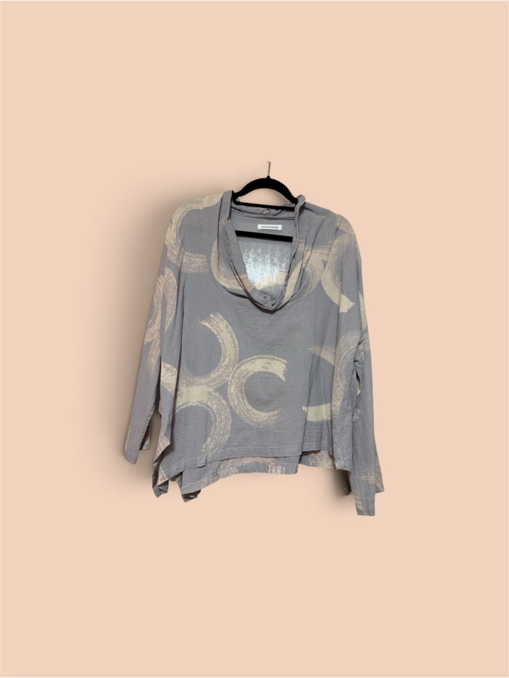 Relaxed Cowl Neck Top in Light Gray with Cream Motif
